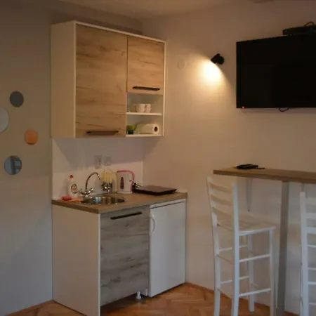 아파트 Viv 1 Ni