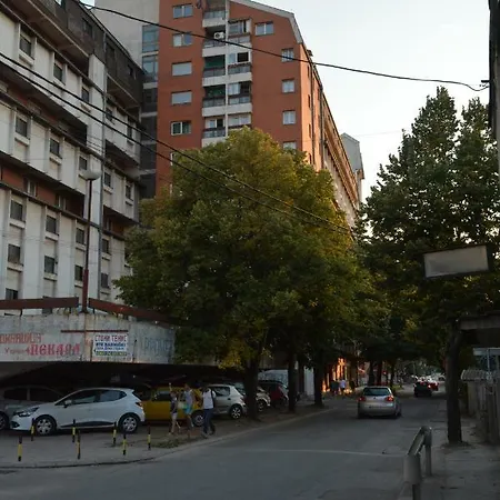 Apartament Viv 1 *